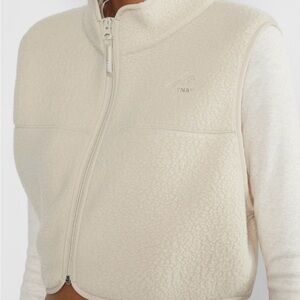 Aritzia TNA Polartec® Thermal Pro® Mockneck Cropped Vest Cream